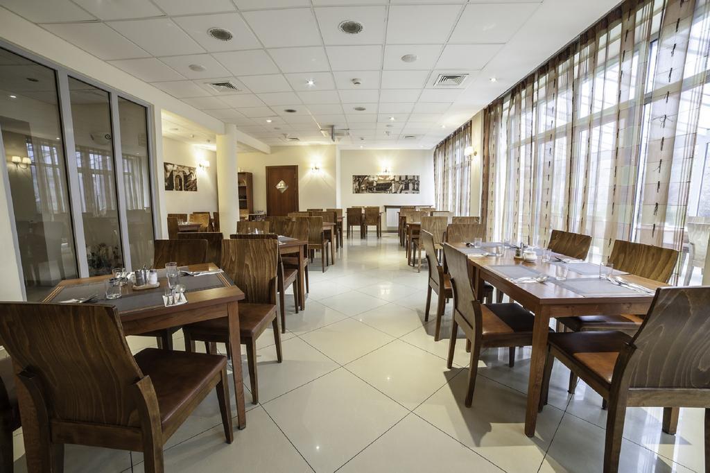 Hotell H6 Major Travel & Business, Free Parking 3*