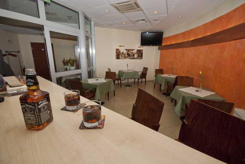 Hotell H6 Major Travel & Business, Free Parking 3*