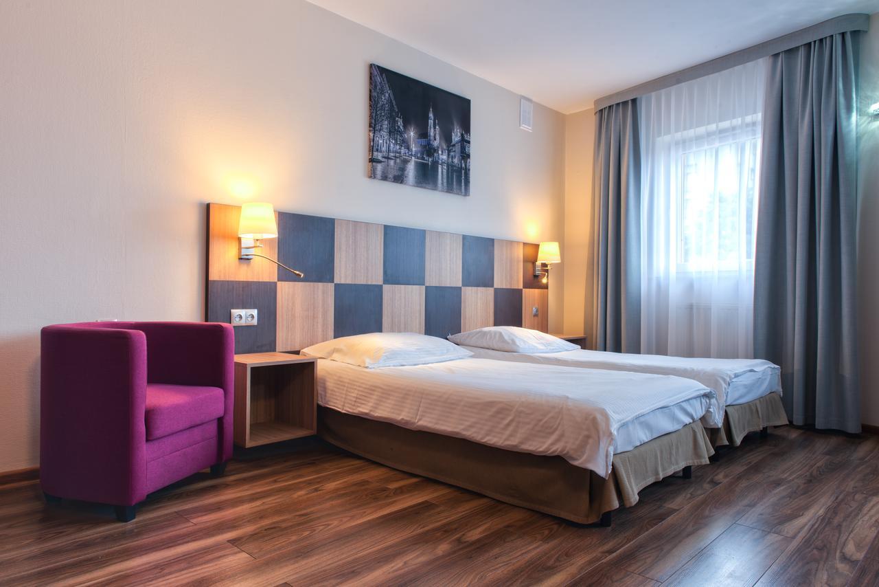 Hotell H6 Major Travel & Business, Free Parking 3*