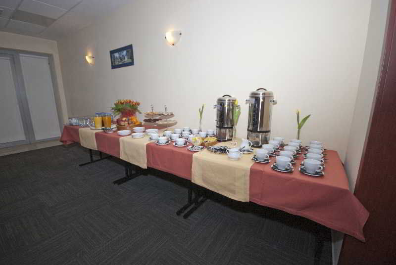 Hotel H6 Major Travel & Business, Free Parking 3*